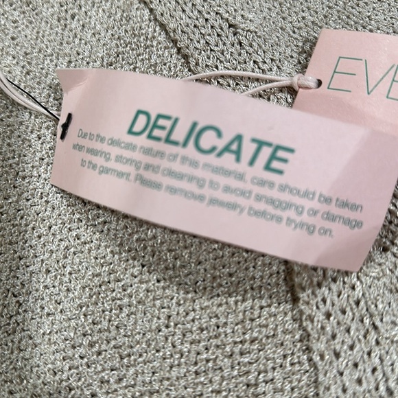 Eva Mendes New York and Company Beige knitted bottoms sets - Picture 8 of 16